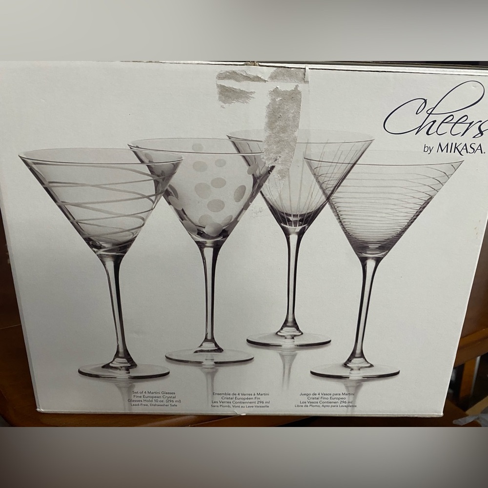Mikasa Cheers Clear Martini Glasses Set - Picture 2 of 7